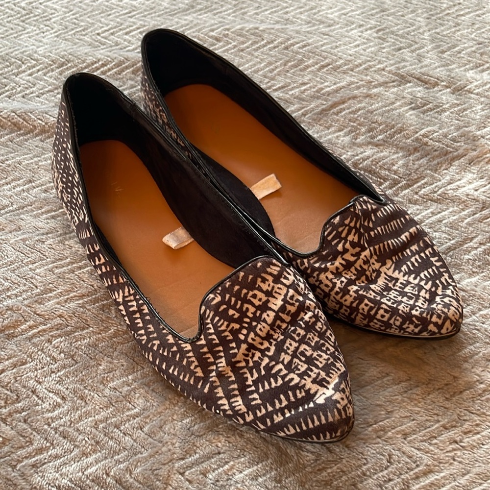 Patterned Point Toe Flat, Loafer Style - Black & White - Size 8 1/2